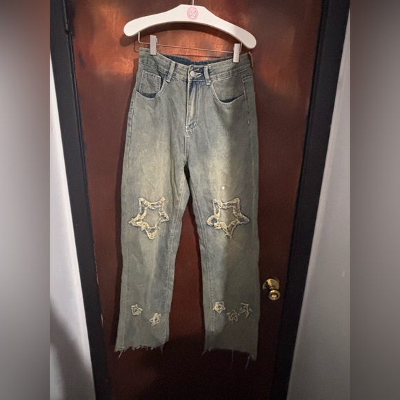 ROMWE Denim - ROMWE Straight Leg Jeans with Distressed Star Patches